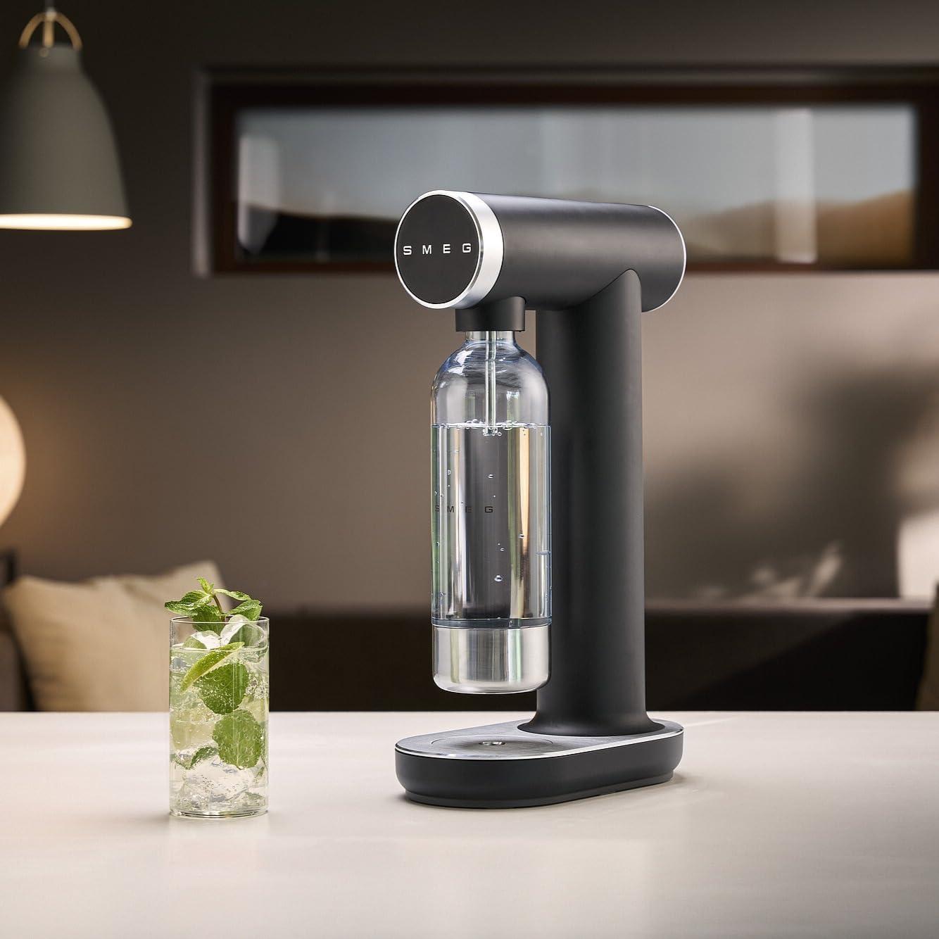 imageSMEG Soda Maker Sparkling Water Machine for Kitchen Counter Collezione Includes 1L Bottle Compatible with Standard 60L CO Cylinders Matte JadeMatte Black