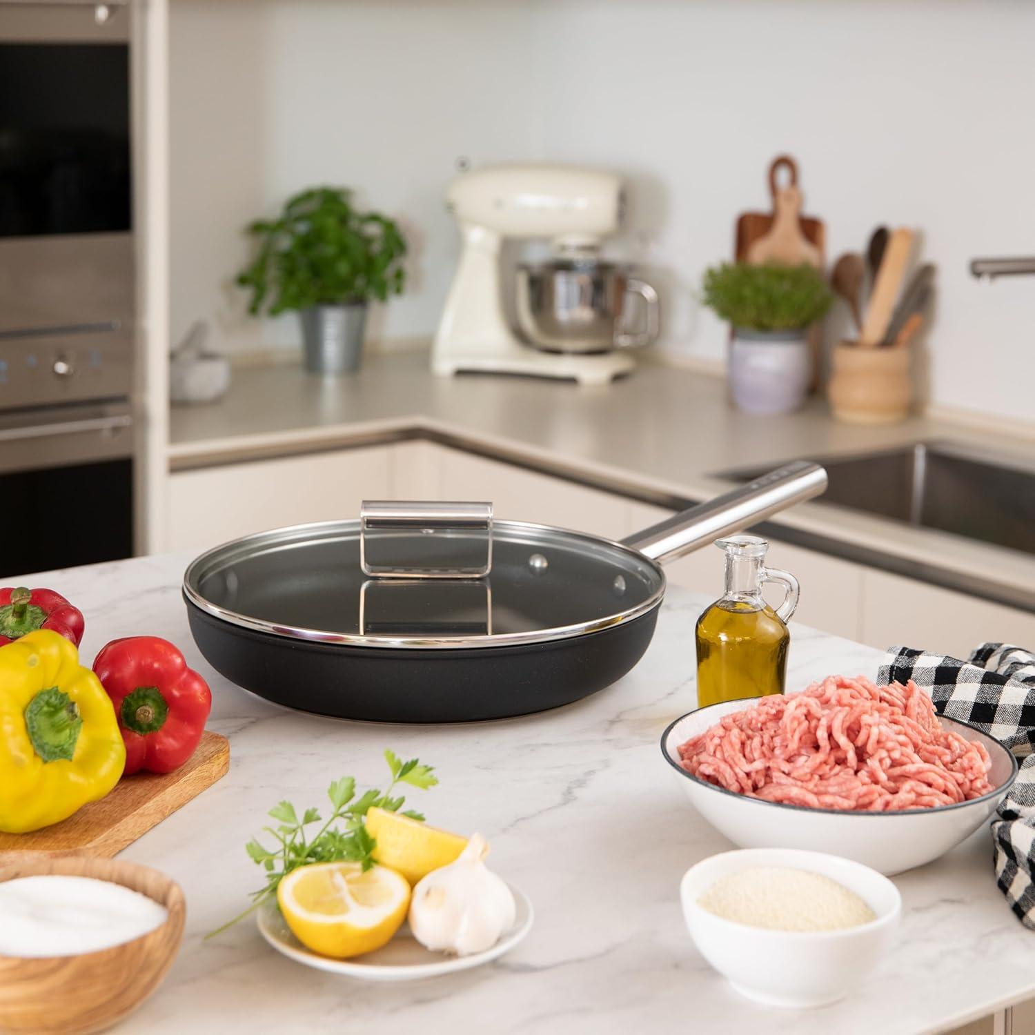 imageSmeg Cookware 12Inch Black FrypanBlack