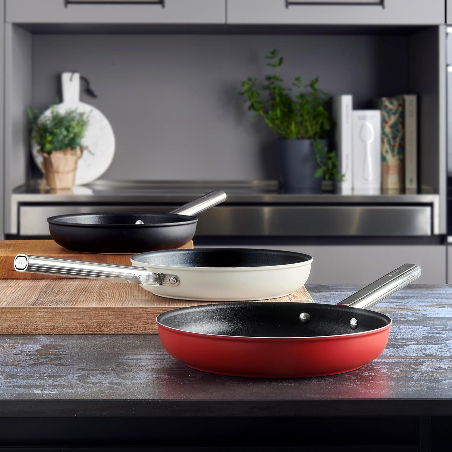 imageSmeg Cookware 12Inch Black FrypanRed