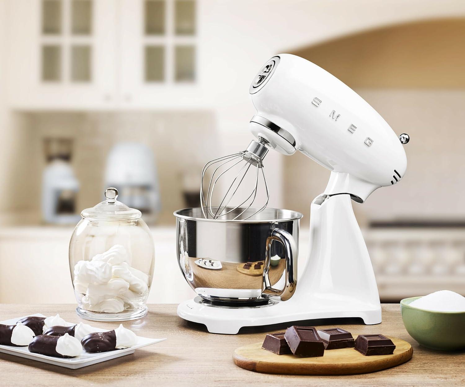 image:imageIconic 1950s Retro Design Durable diecast aluminum construction with glossy finish brings timeless Italian style to modern kitchensWhite