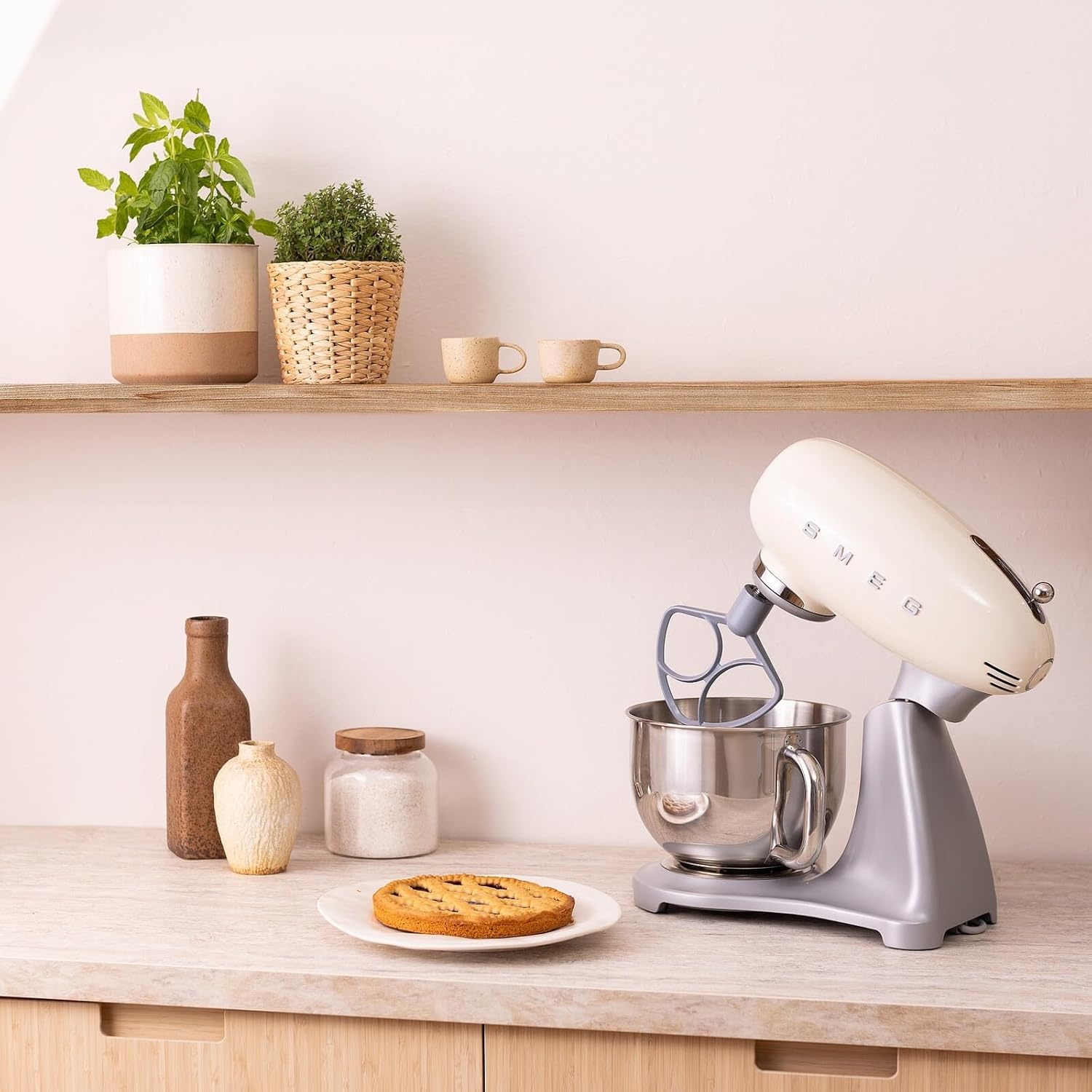 image:imageSmeg 50s Retro Stand Mixer WhiteCream