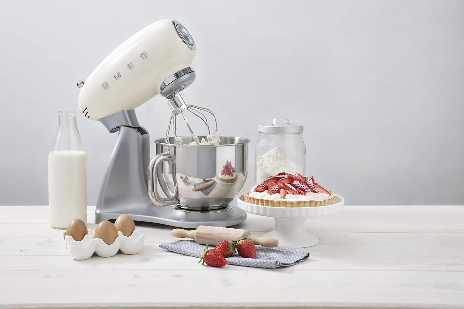 image:imageSmeg 50s Retro Stand Mixer WhiteCream
